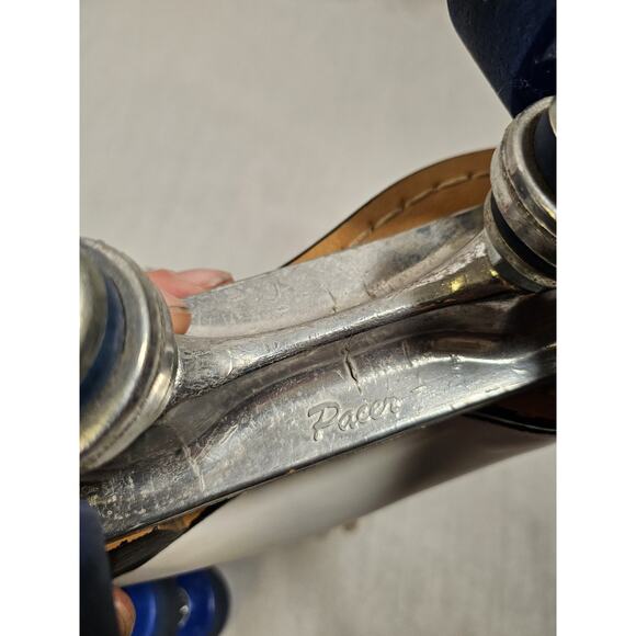 Vtg Pacer Crown White Leather Roller Skates Women's Size 6 - Great Condition - Picture 8 of 13